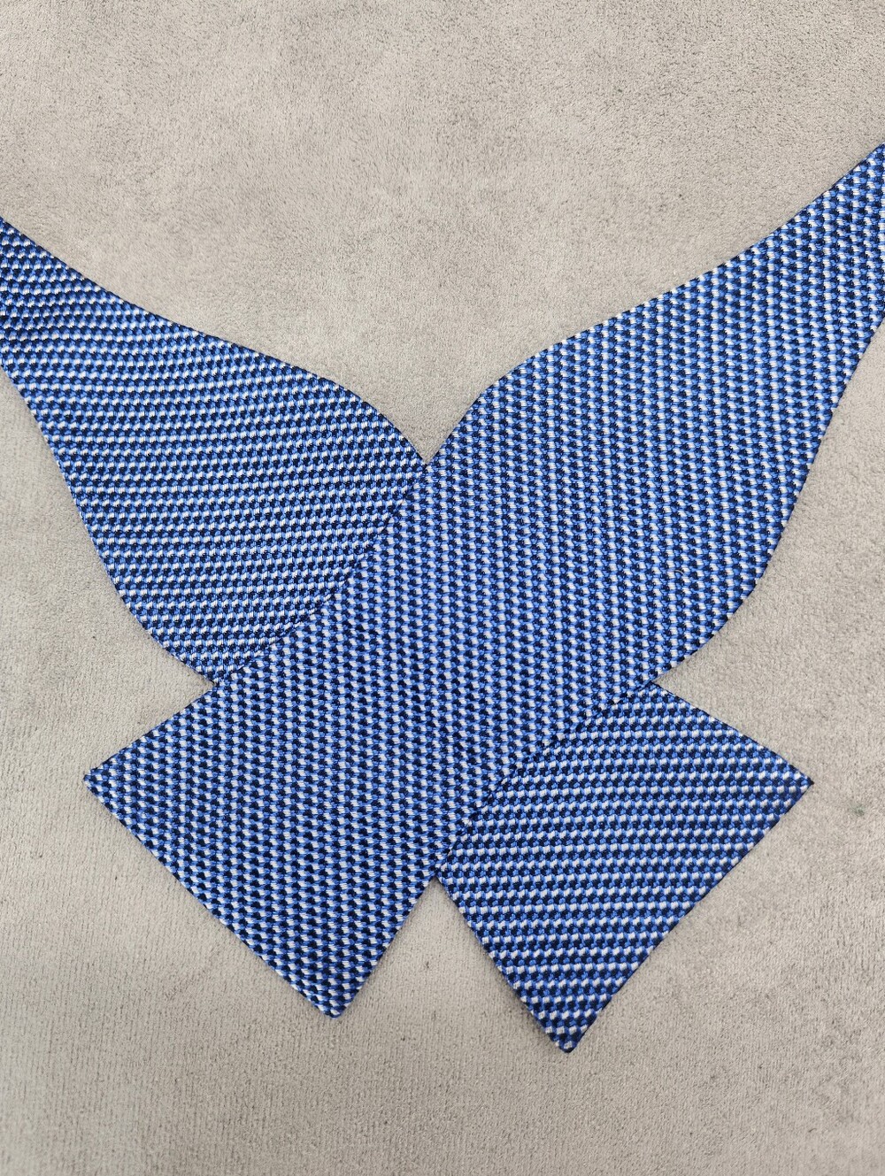 Cremieux Bow Tie Blue 100% Silk Micro Print Self Formal Classic Ceremony New $35